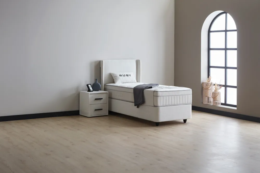 bsp__boxspring_diamond__s_0.webp BSP - Boxspring Diamond - Stof - Beige - 90x110x200cm | Belga Meubelen Sale