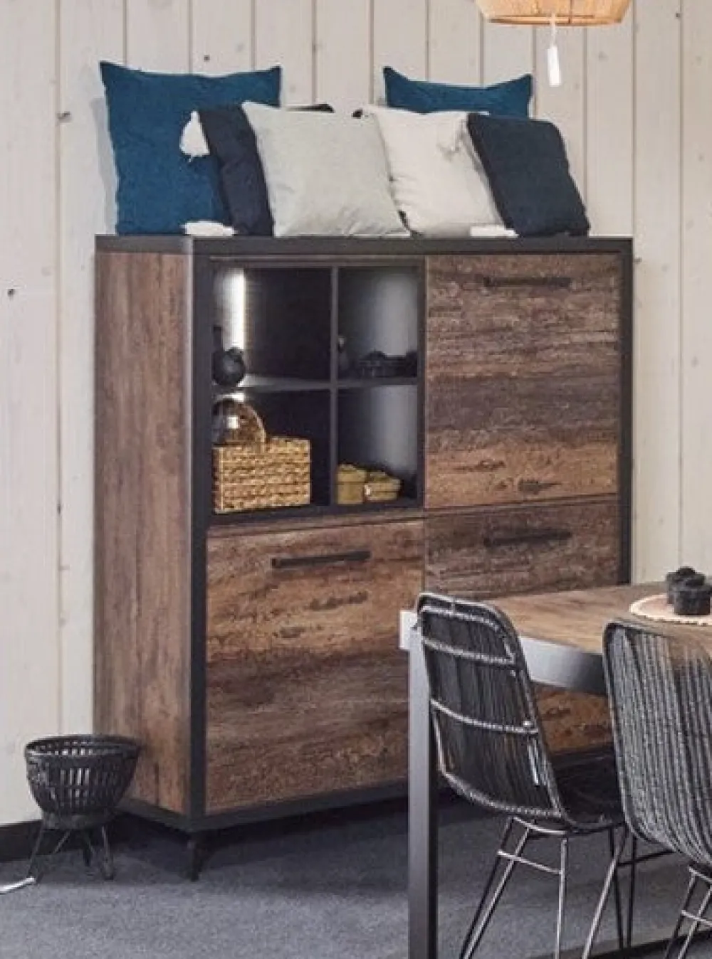 meubar__barkast_kuta__bar_0.webp Meubar - Barkast Kuta - BAR6 - K647 - Donker scheepshout/Zwart - 125x153x50cm | Belga Meubelen Online