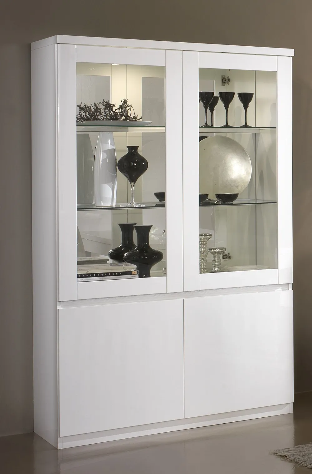 mlm__vitrine_roma__hooggl_0.webp MLM - Vitrine Roma - Hoogglans - Wit - 115x191x40cm | Belga Meubelen Fashion